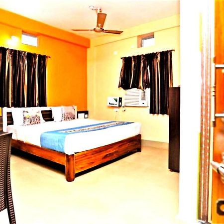 Hotel Krishna Residency Puri Near Sea Beach Best Choice Of Travellers By Morservices エクステリア 写真