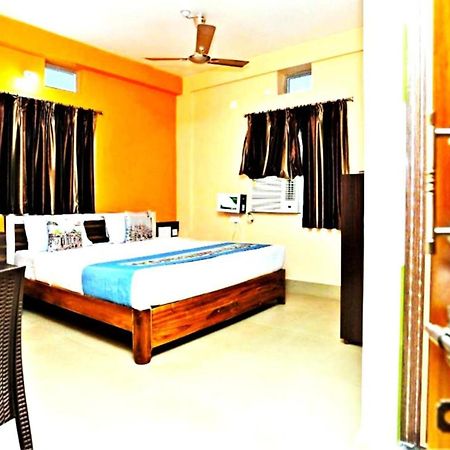 Hotel Krishna Residency Puri Near Sea Beach Best Choice Of Travellers By Morservices エクステリア 写真