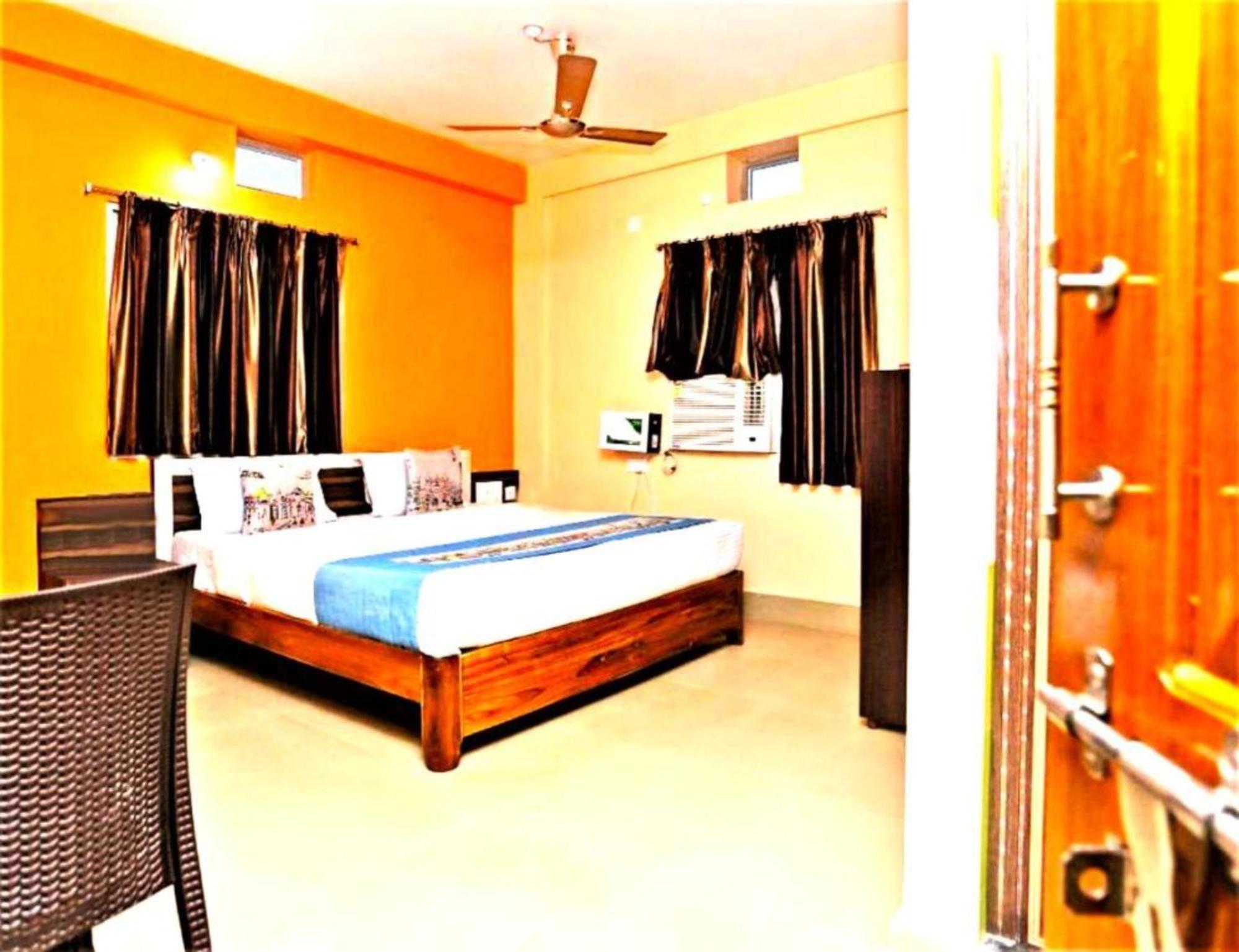Hotel Krishna Residency Puri Near Sea Beach Best Choice Of Travellers By Morservices エクステリア 写真