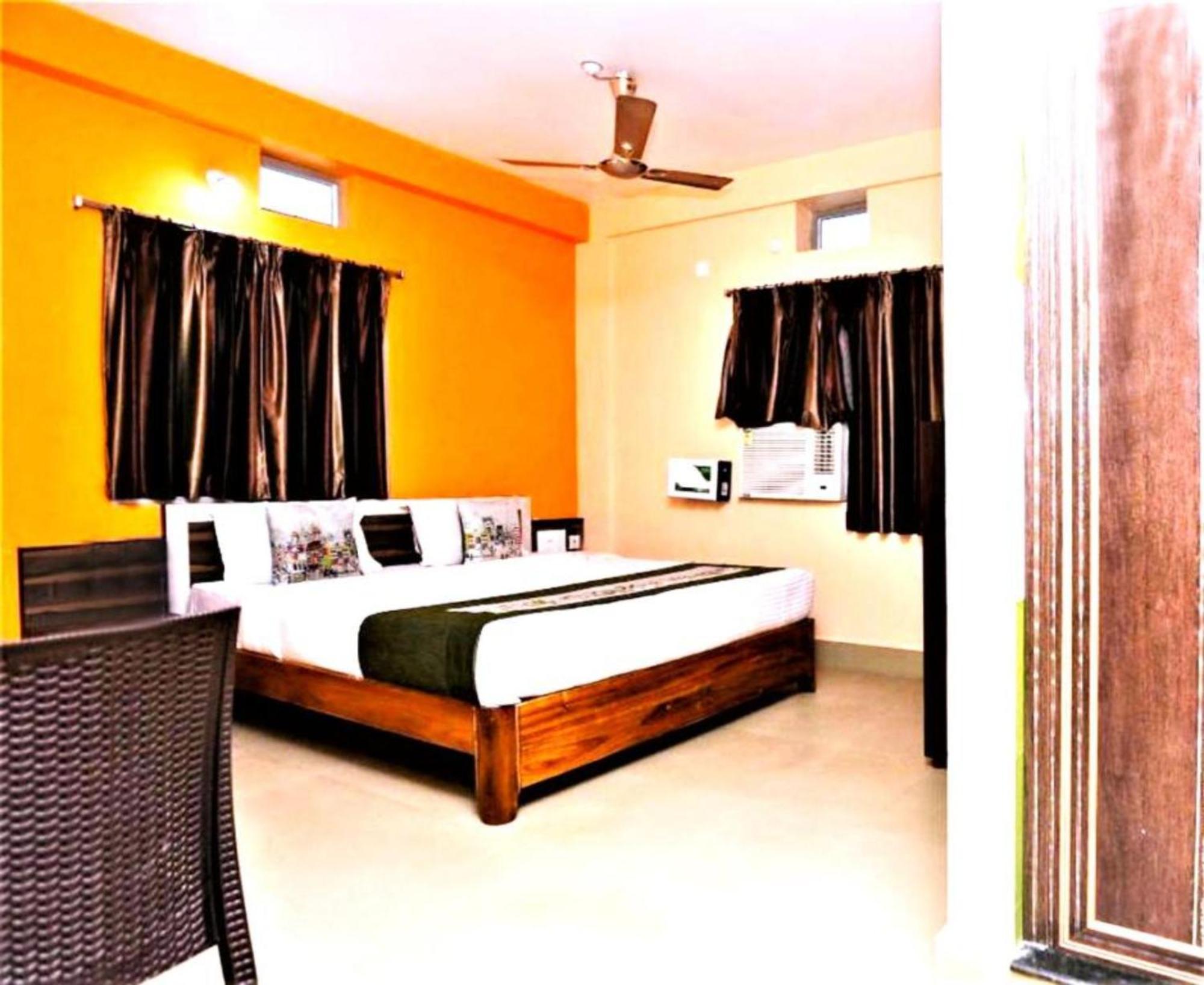 Hotel Krishna Residency Puri Near Sea Beach Best Choice Of Travellers By Morservices エクステリア 写真