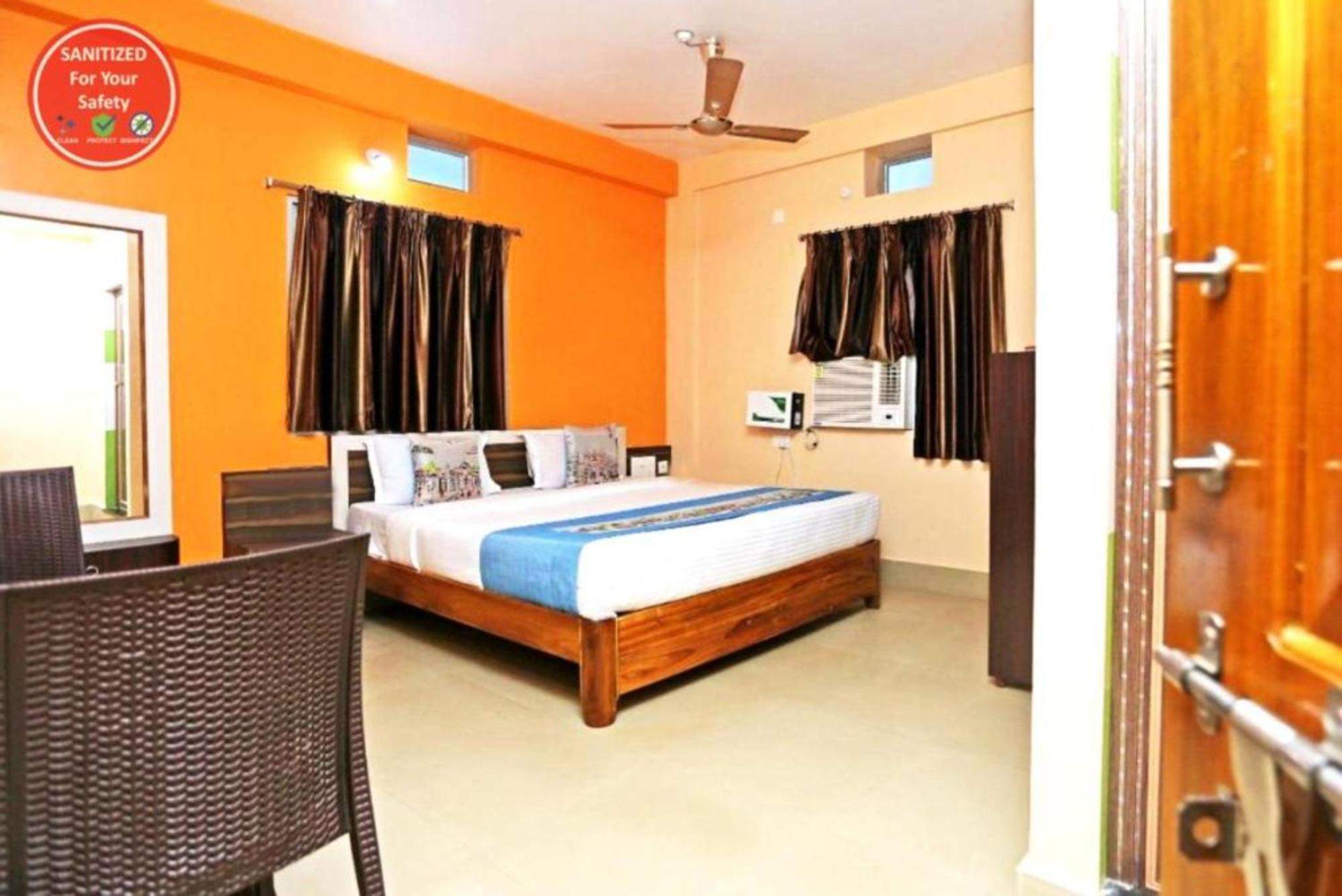 Hotel Krishna Residency Puri Near Sea Beach Best Choice Of Travellers By Morservices エクステリア 写真