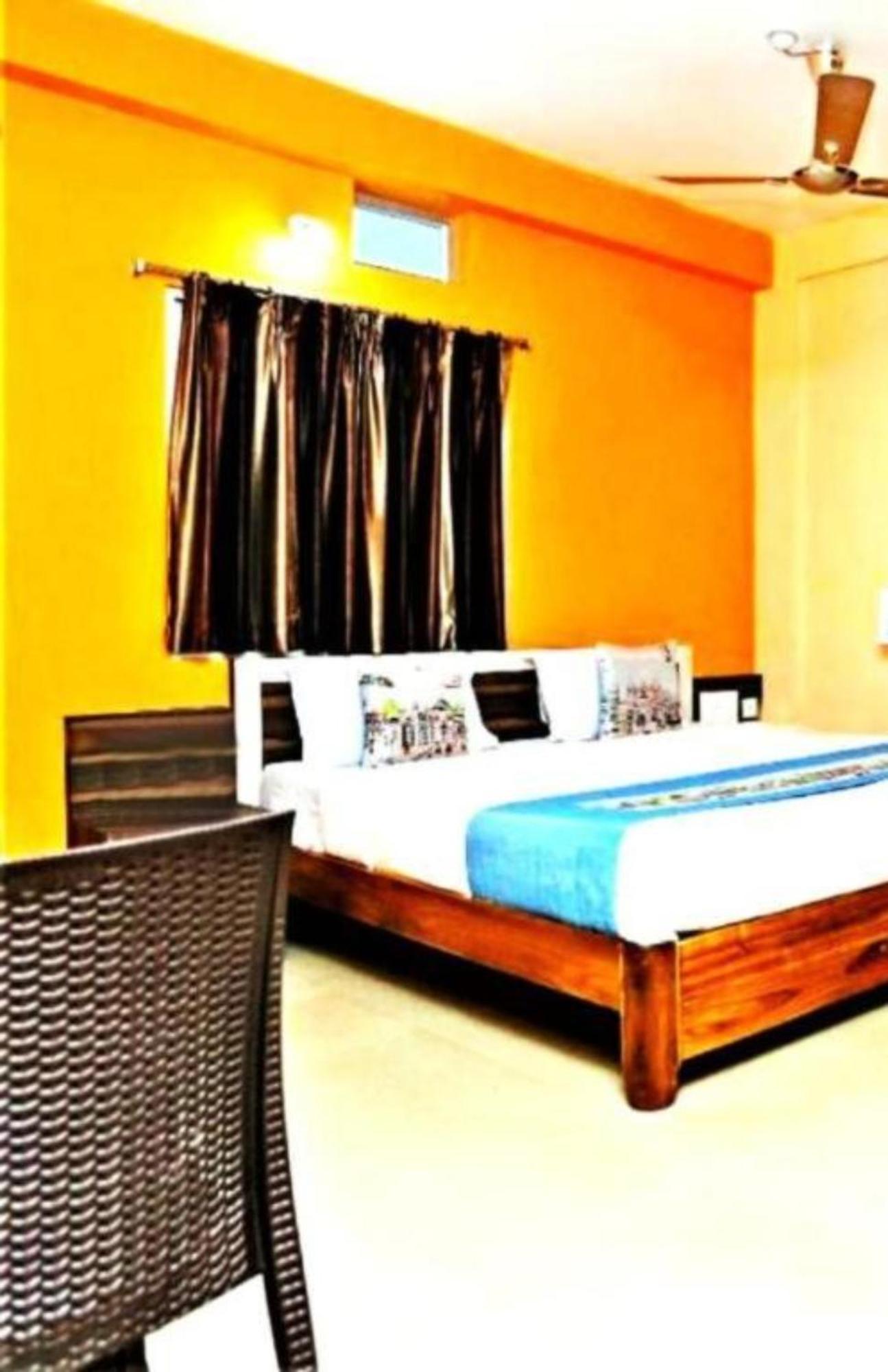 Hotel Krishna Residency Puri Near Sea Beach Best Choice Of Travellers By Morservices エクステリア 写真